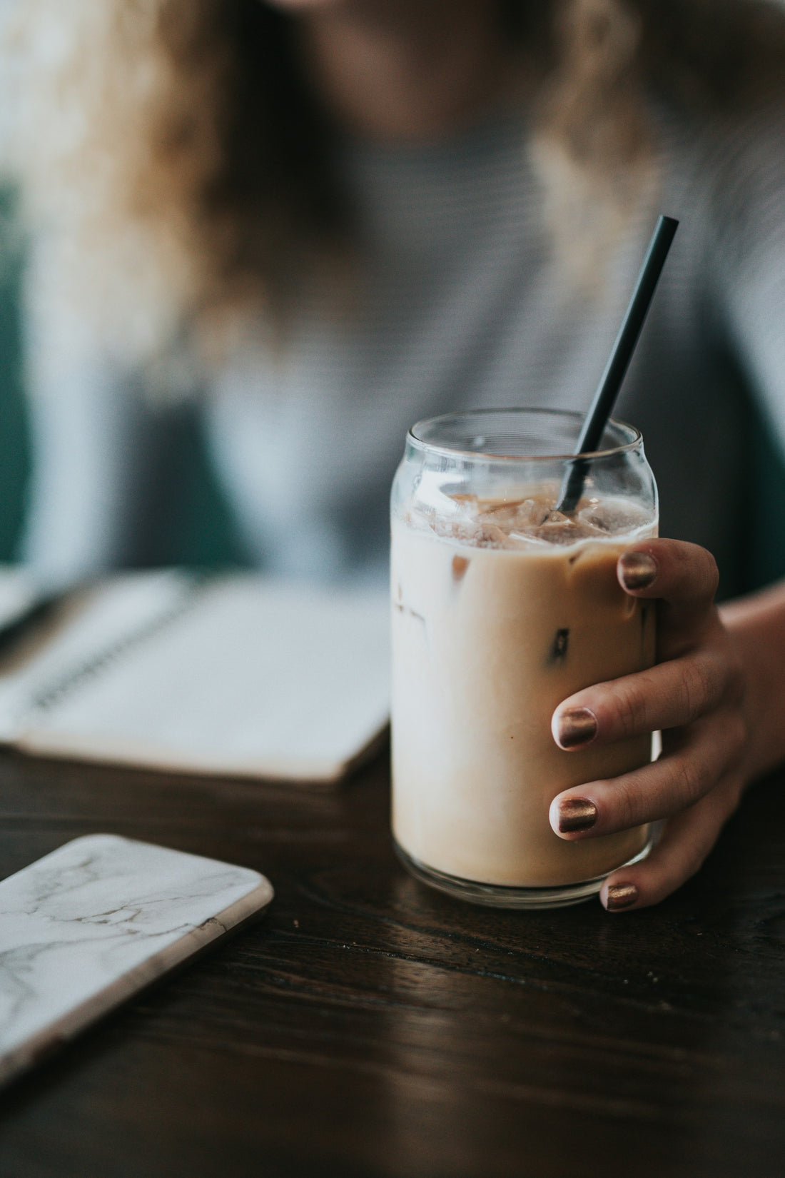 BENEFICIOS DE LA LECHE DE AVENA: DESCUBRE PORQUÉ DEBERIAS INCORPORARLA A TU DIETA
