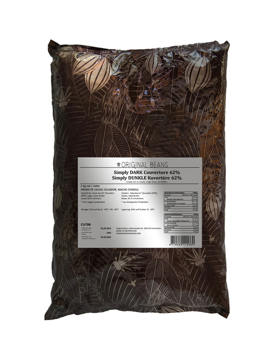 La Cobertura Simply Dark 62% de MAHT es la cobertura de chocolate perfecta para todas sus creaciones culinarias. Estas perlas de chocolate son fáciles de fundir y utilizar en repostería y cocina. ¡Pruébelo ahora!