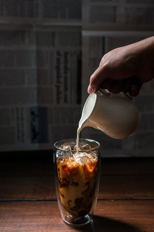 Frappé de café caramelo FONTE. Bote de 2 Kg. Bebida de frappé de café caramelo. Caramel coffee frappe.